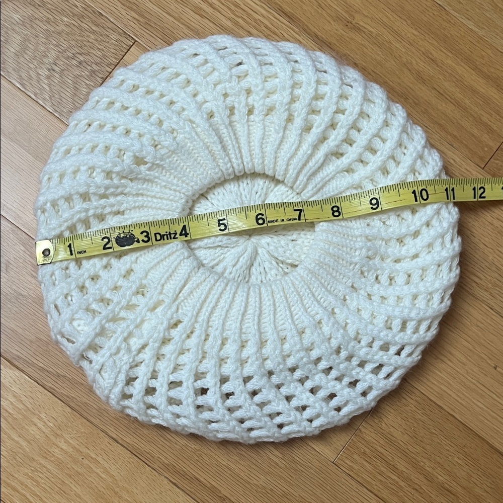 Cozy Cream Knit Beret - Picture 5 of 5